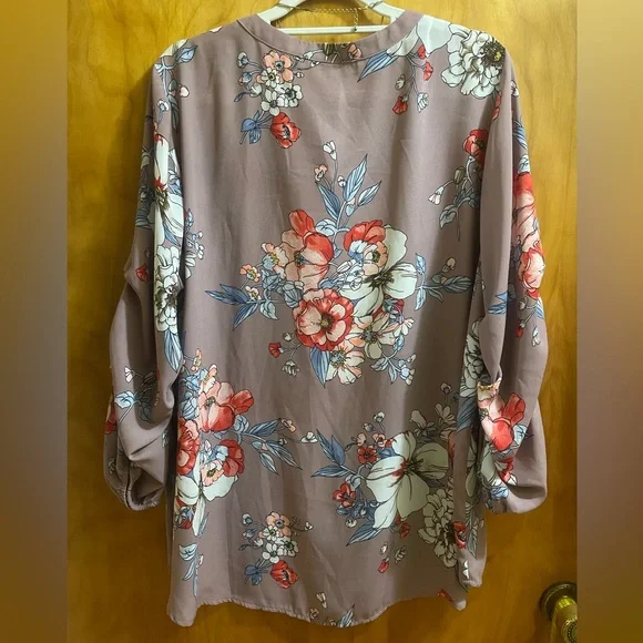 Floral V-Neck Blouse -Dusty Mauve - Picture 3 of 8